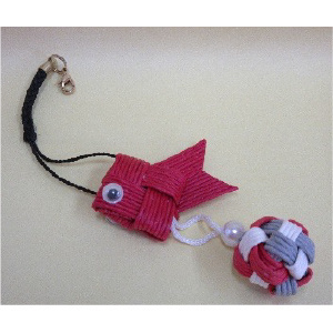 はじめてのクラフトテープ金魚のストラップイメージ